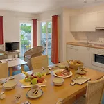 Sunday Marina Wolfsbruch - Familienapartments ラインスベルク