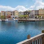 Sunday Marina Wolfsbruch - Familienapartments