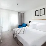 Sunday Marina Wolfsbruch - Familienapartments *