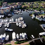 Sunday Marina Wolfsbruch - Familienapartments 別荘 *