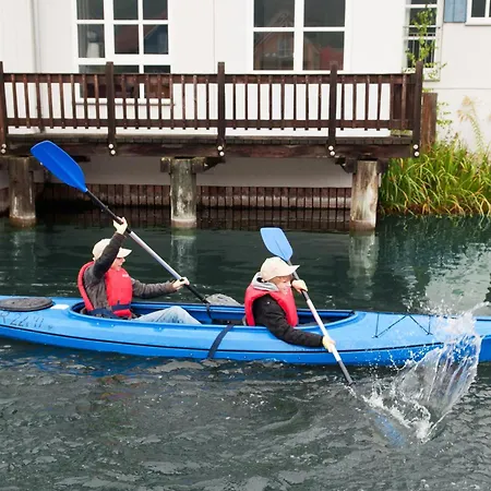 Sunday Marina Wolfsbruch - Familienapartments *