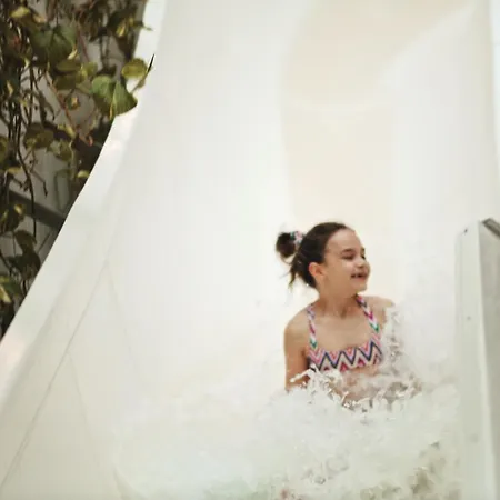 Sunday Resort Marina Wolfsbruch - Hotel Otel 4*