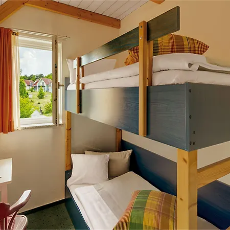 Sunday Marina Wolfsbruch - Familienapartments *