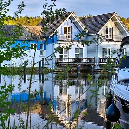 Дом отдыха Sunday Marina Wolfsbruch - Familienapartments Райнсберг