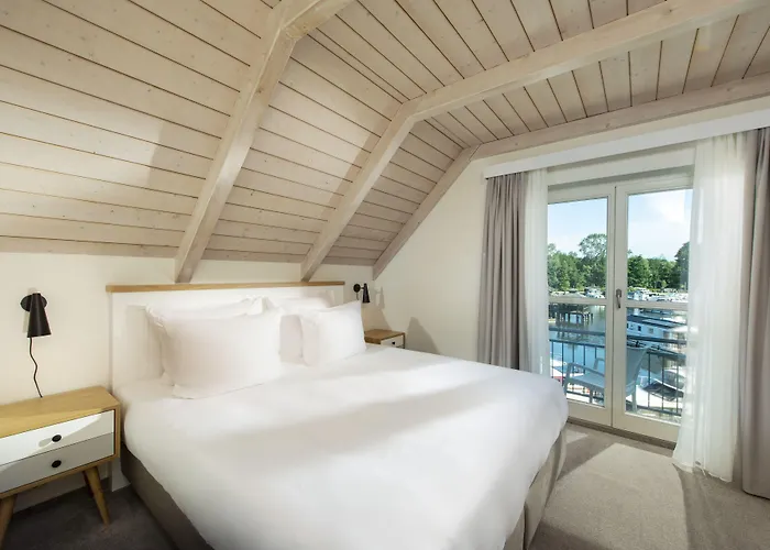 Sunday Marina Wolfsbruch - Familienapartments * Rheinsberg