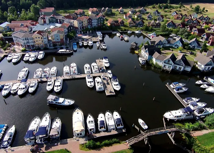 Sunday Marina Wolfsbruch - Ferienhaus *